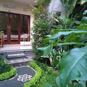 uma-taman-house.ubudhotelsnow.com/